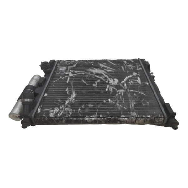 Radiador Água Manual C/condensador Sandero Logan 2008 A 2013