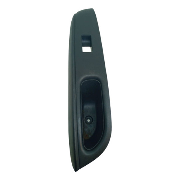 Moldura Botao Vidro Porta Dianteira Dir. Nissan Versa 2014