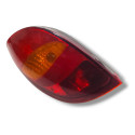 Lanterna Traseira Esquerda Celta 2001 A 2006 Esquerdo/motorista Vermelho
