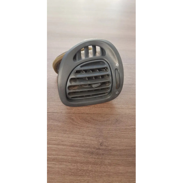 Difusor De Ar Lado Esquerdo Citroen Xsara Picasso 04