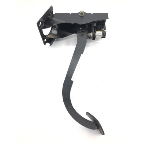 Pedal Bramont Mahindra 2.6 2012 - Compare