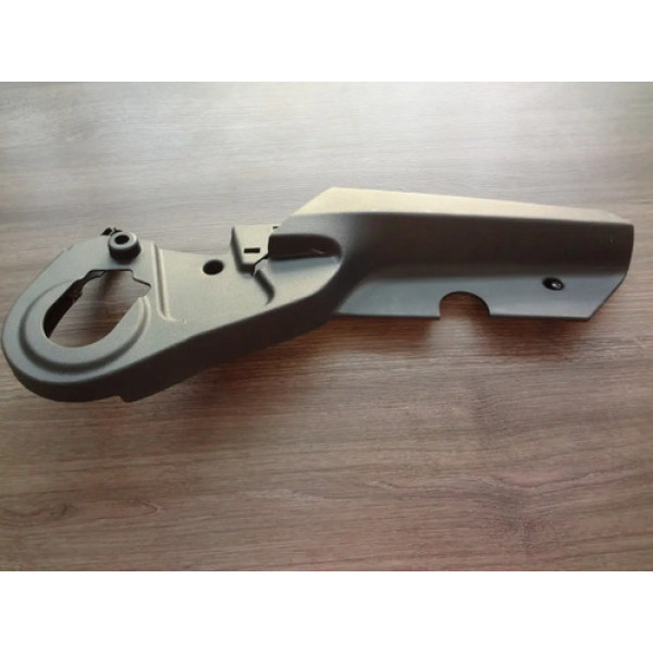 Acabamento Lateral Bando Motorista Gm Onix Lt 1.4 2013