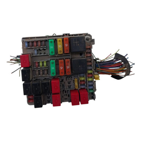 Caixa Fusiveis Fiat Strada Working 1.4 Flex 2020  51900299