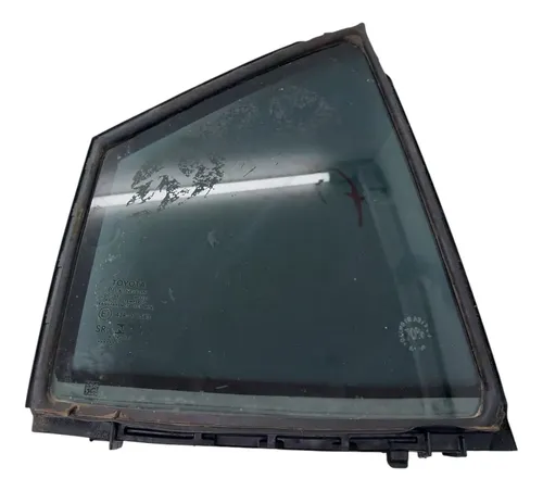 Vidro Fixo Vigia Lateral Traseira Direita Yaris Sedan 2019 Preto