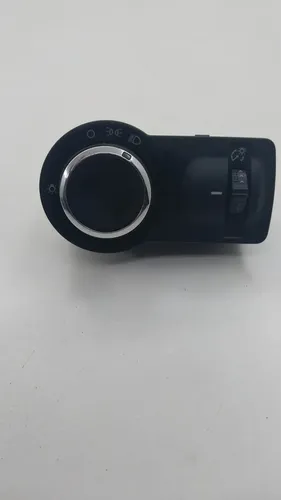 Botao Farol Gm Onix 2017 Com Detalhes De Uso ( Desgaste )