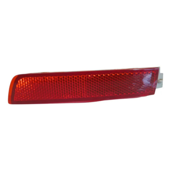 Lente Refletor Parachoque Traseiro Direito Kicks 2017 A 2021 Vermelho