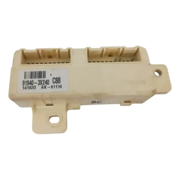 Caixa Fusivel Elantra 2.0 Aut 2014 Ak61116