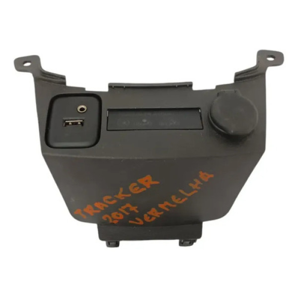Entrada Usb/auxiliar Tracker 2017 A 2019
