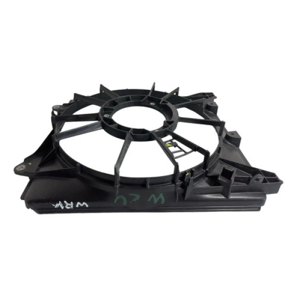 Defletor Radiador Honda Wrv 2015 A 2021 Detalhe