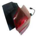 Lanterna Traseira Direita Tracker 20/25  C/led (detalhe) Direito/passageiro Vermelho