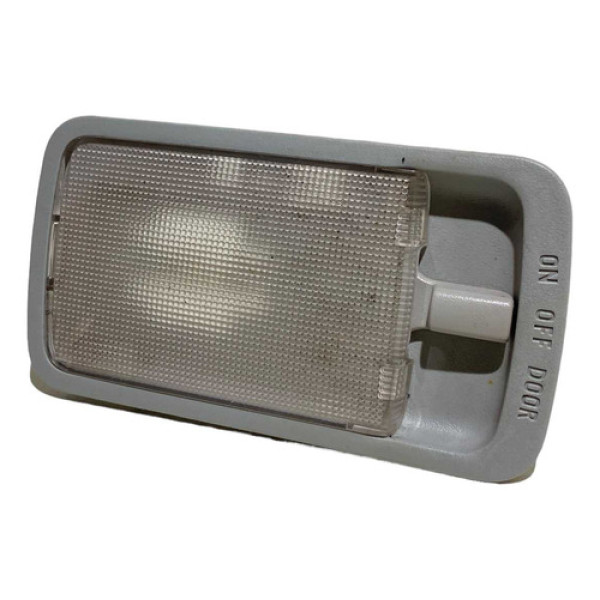 Luz Teto Cortesia Nissan Versa Sentra  2016 2017 2018 2019