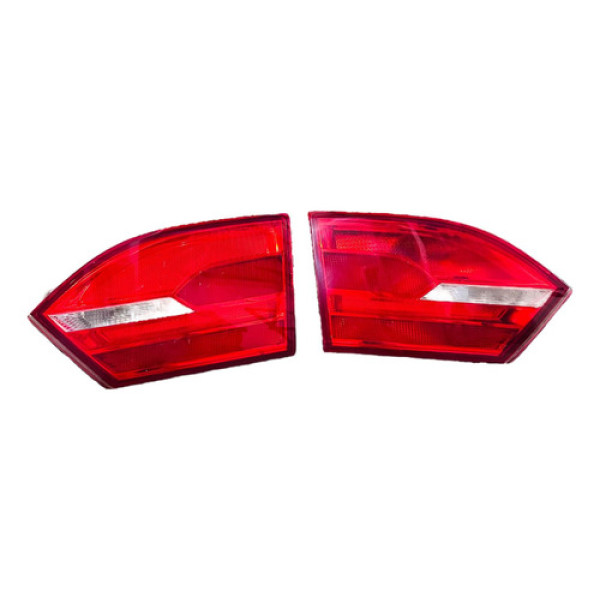 Par Lanternas Tampa Traseira Volkswagen Jetta 2011 À 2016 Ambos Lados Vermelho Com Detalhe Branco