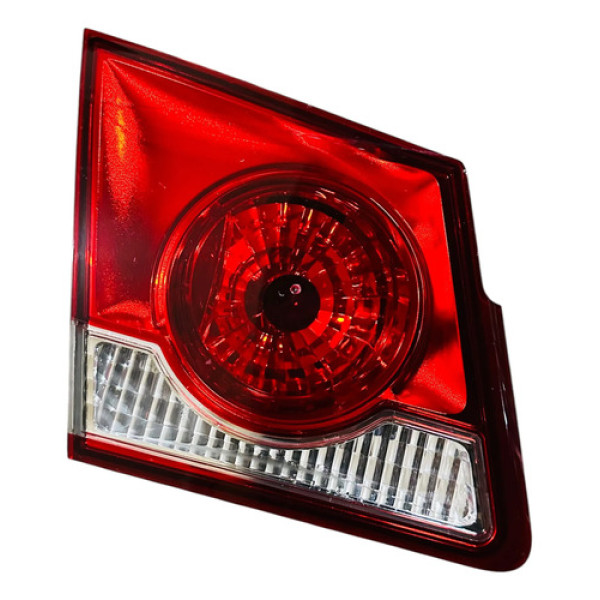 Lanterna Tampa Tras Esquerda Cruze Sedan 2012-2016 95469055 Esquerdo/motorista Vermelho
