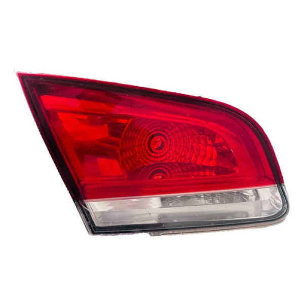 Lanterna Direita Tampa Traseira Fiat Siena 2011  Direito/passageiro Vermelho Com Seção Translúcida (branco)