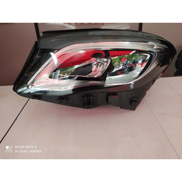 Farol Esquerdo Gla 200 2017 A 2019 ## Esquerdo/motorista
