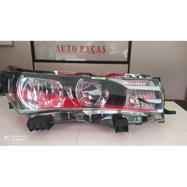 Farol Direito Toyota Corolla 2015 2016 2017 Sem Led  Direito