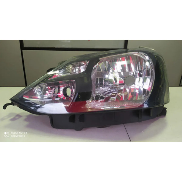 Farol Esquerdo Toyota Etios Fumê 2013 2014 2015 2016 A 2023 Esquerdo