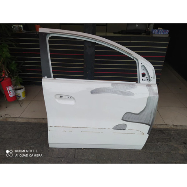Porta Dianteira Direita Chevrolet Spin 2013 A 2025 Dianteira Direito Branco