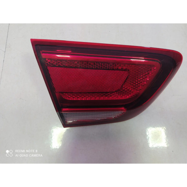 Lanterna Tampa Traseira Esquerda Cobalt 2017 A 2020 Esquerdo/motorista Vermelho