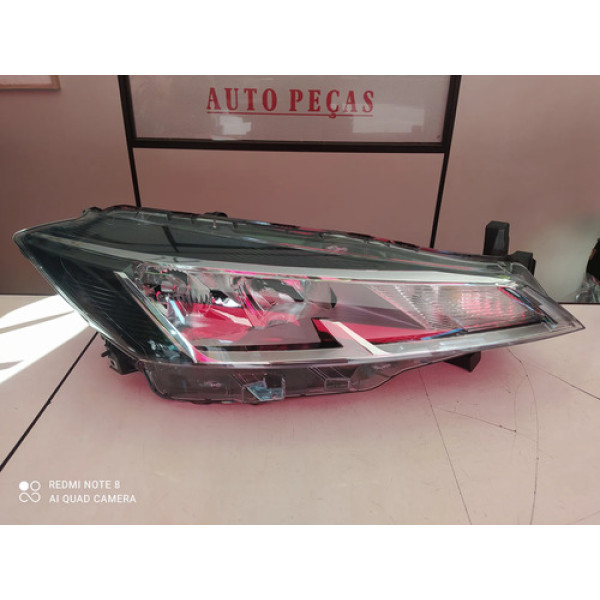Farol Direito Nissan Kicks C/ Motor 2022 A 2024 Direito/passageiro