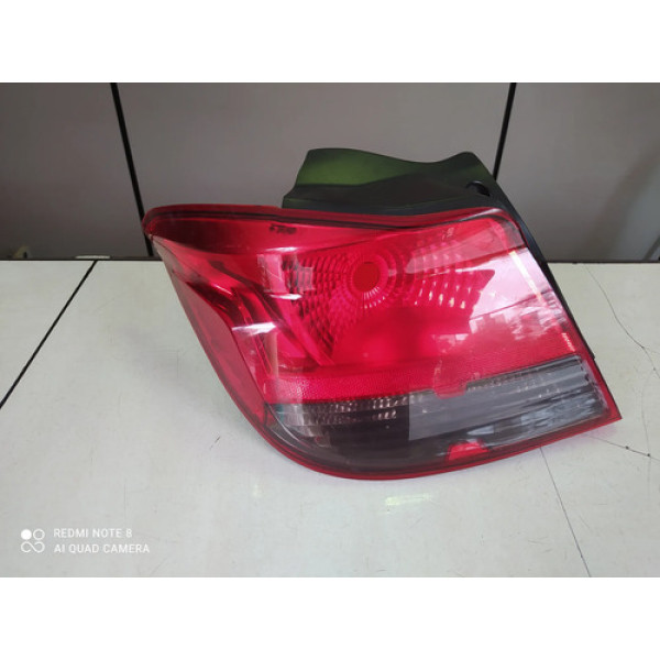 Lanterna Traseira Esquerda Onix 2013 A 2019 Antigo Esquerdo/motorista Vermelho
