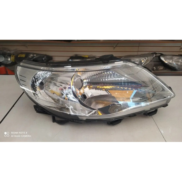 Farol Direito Gol Saveiro G5 2009 2010 2011 2012# Direito