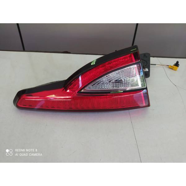 Lanterna Tampa Traseira Esquerda Argo 2018 A 2024 Esquerdo/motorista Vermelho