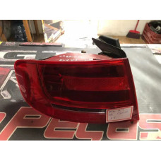 Lanterna Traseira Esquerda Do Audi A4 2009 Sedan Canto Esquerdo/motorista Vermelho