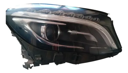 Farol Direito Mercedes Benz Gla 200 2015/2017 Bixenon Usado Direito/passageiro