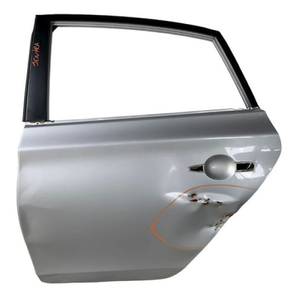 Porta Traseira Esquerda Nissan Sentra 2015 Usada Com Detalhe