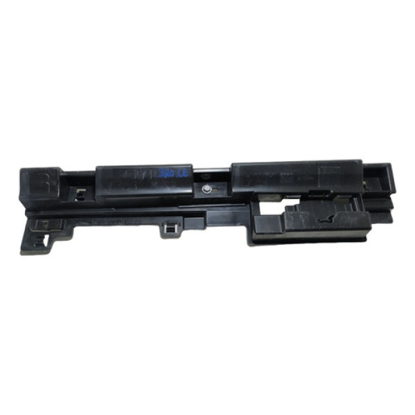 Suporte Guia Parachoque Tras Esq Bmw 320 2014 A4