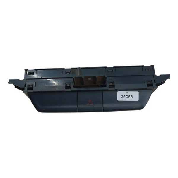 Botao Pisca Alerta Chevrolet S10 2016 2022 Preto Preto Preto