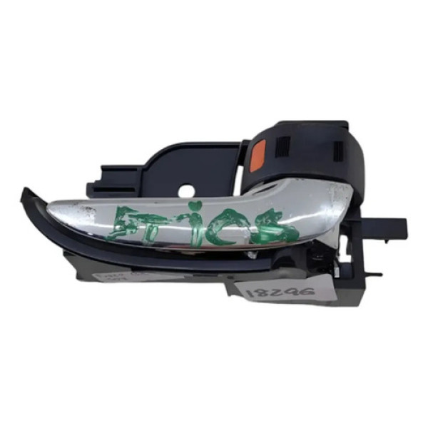 Maçaneta Interna Esquerda Toyota Etios 2013 2015