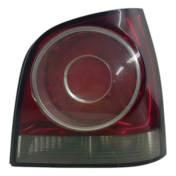 Lanterna Direita Volkswagen Polo 2003 2006 6q6945096 Direito/passageiro Vermelha