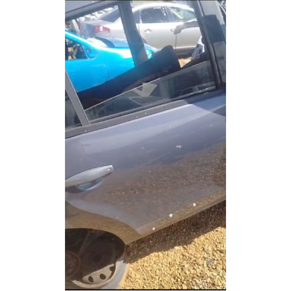 Vidro Porta Traseira Direita Sandero 