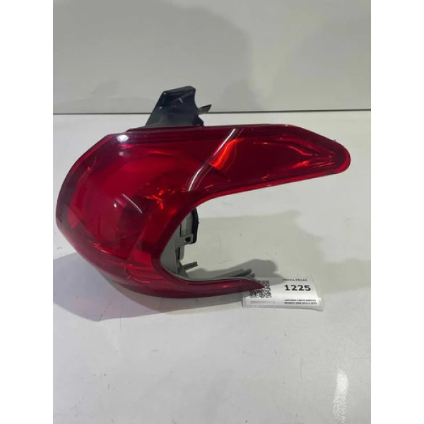 Lanterna Canto Direito Peugeot 2008 2015 A 2022 Direito/passageiro Água