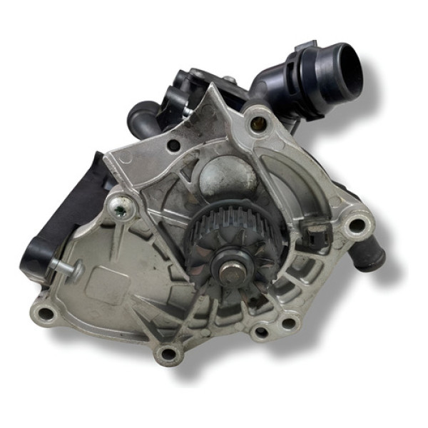 Bomba De Água Audi A3 A4 Vw Golf Gti 2015  F56777611