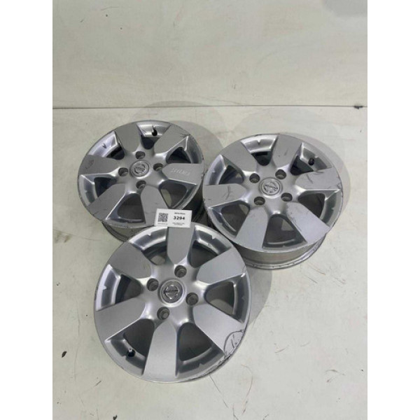 Roda Nissan Tiida R16 Unidade Prataa