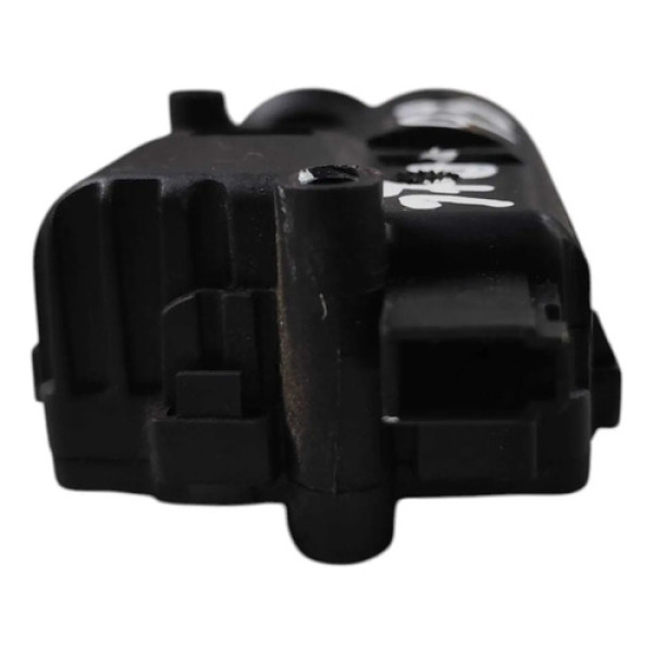 Motor Fechadura Porta Malas Gm Onix 2013/16 52038401