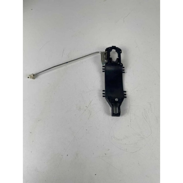 Suporte Base Maçaneta Dianteira Esquerda Fastback 2023 2025 Preto Dianteira