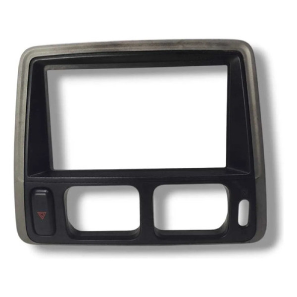 Moldura Central Rádio Difusor Mitsubishi Tr4 2014 880470188 Preto Com Borda Cinza