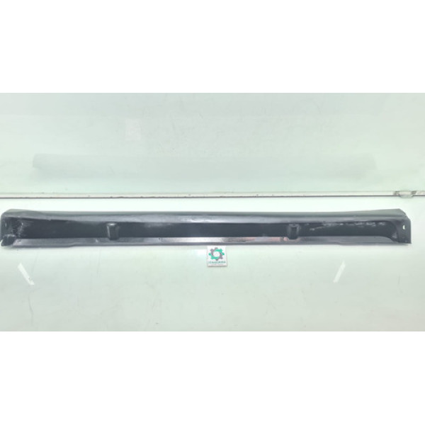 Spoiler Caixa Ar Esquerdo Mitsubishi Outlander 2017  Avaria