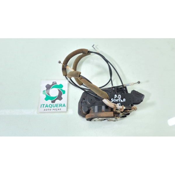 Fechadura Porta Dianteiro Direito Nissan Sentra Ano 2011
