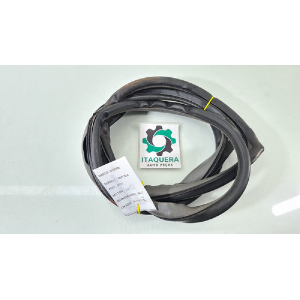 Borracha Carroceria Traseiro Direito Nissan Sentra Ano 2011