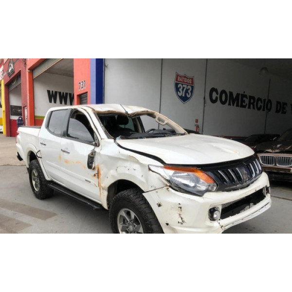 Sucata Retirada De Peças Mitsubishi L200 Triton Acabamentos