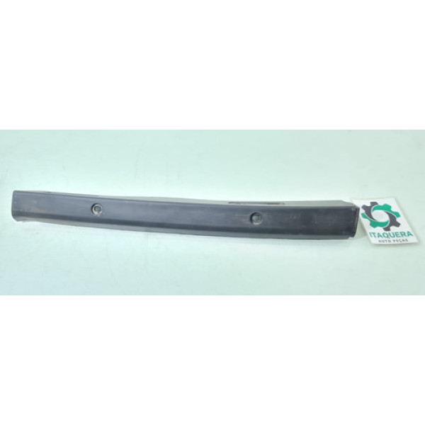 Moldura Traseira Esquerda Fiat Strada 2022 N° 100253371 