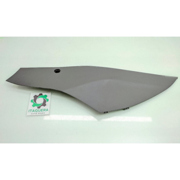 Acabamento Lateral Console Central Direito Gm Tracker 2023