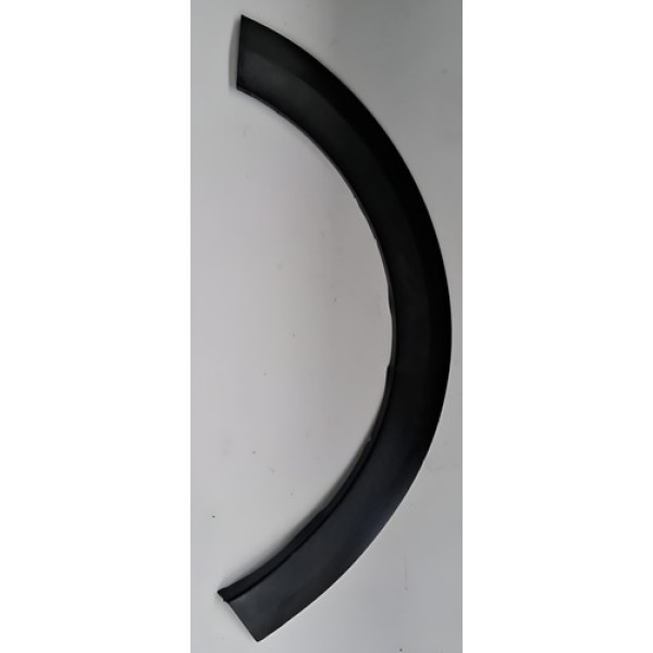 Acabamento Moldura Friso Paralama Dle Saveiro G567 5u0805583 Preto