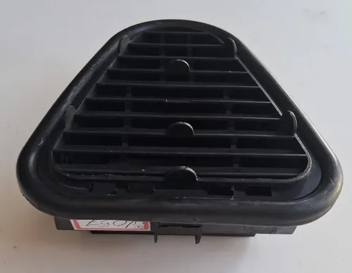 Difusor Externo Lateral Cabine Strada 05/12