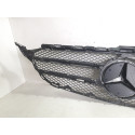 Grade Superior Mercedes C180 / C200  11072404 Preto Com Detalhes Cromados Preto